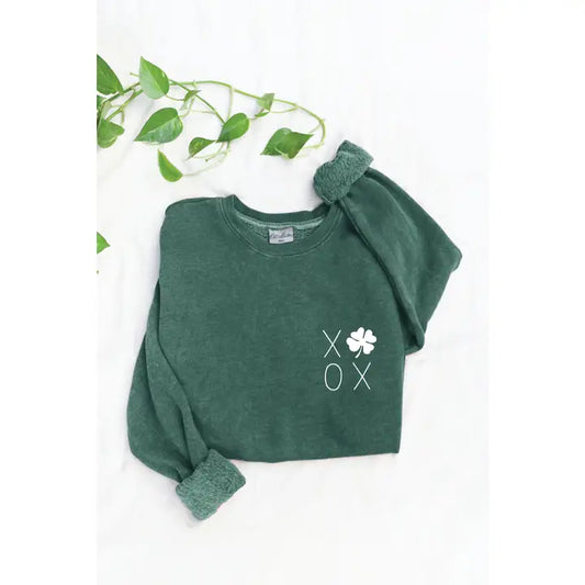 Xoxo Clover Mineral Graphic Sweatshirt